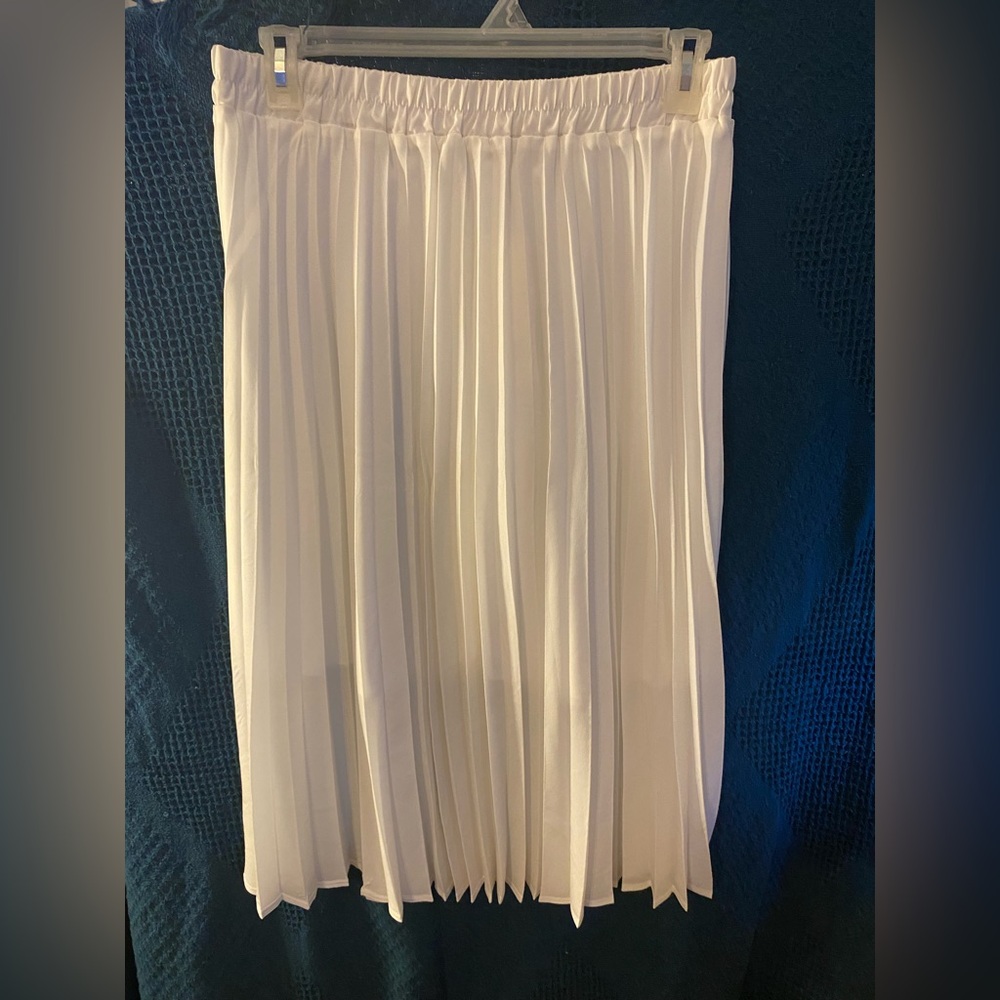 White Pleated Skirt